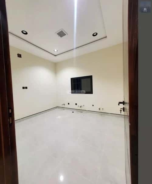 5 bedroom apartment in Al Janadriyah 3