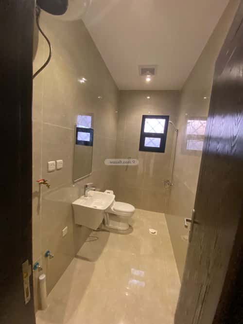 5 bedroom floor in Al Janadriyah 3