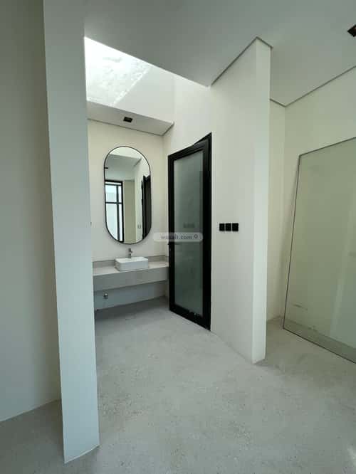 4 bedroom villa in Al Murooj, Riyadh 6