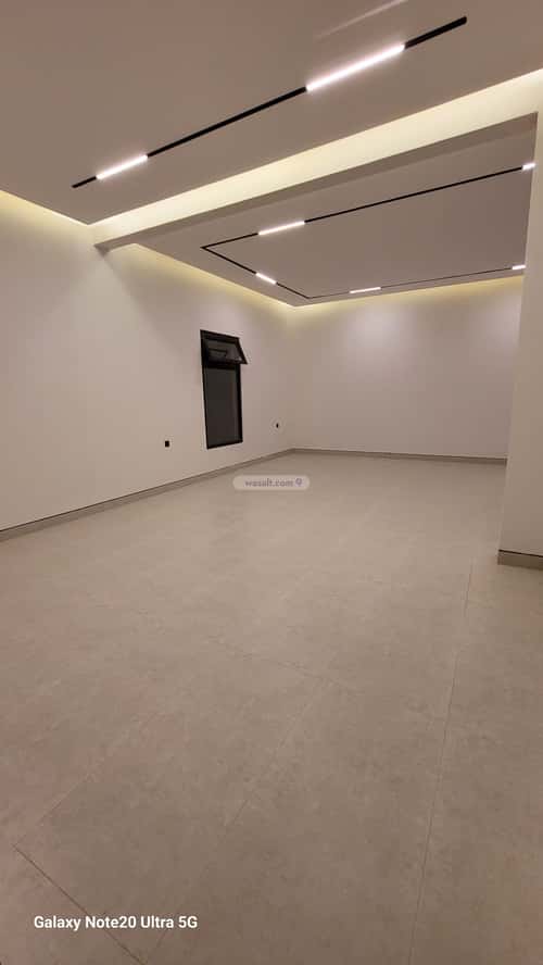 5 bedroom floor in Al Janadriyah 10