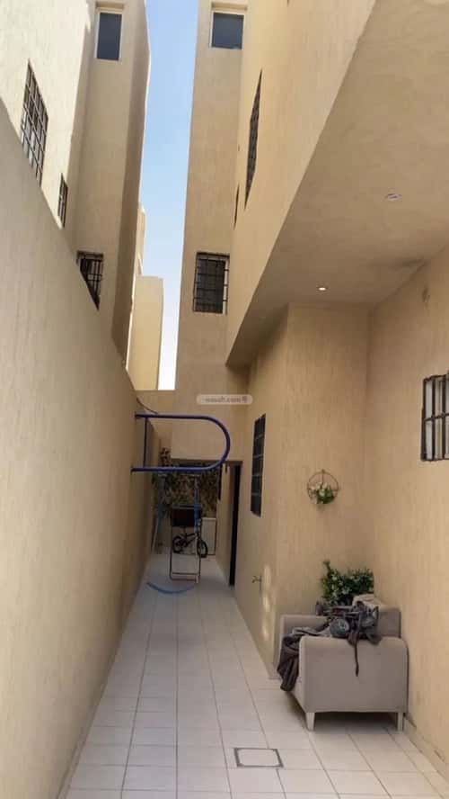 5 bedroom villa in Al Aziziyah 7
