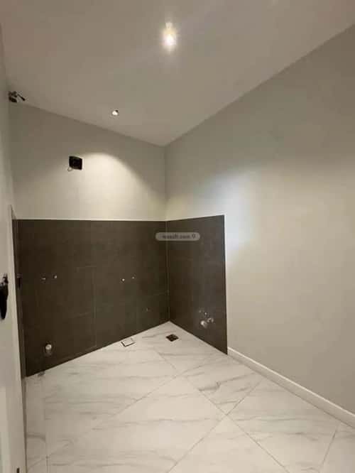 5 bedroom floor in Al Aridh 2