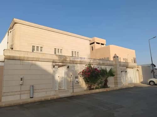8 bedroom villa in Al Zahrah 4