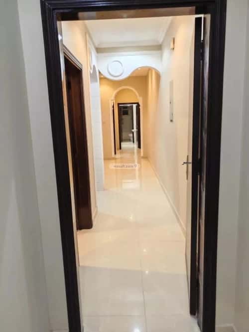 4 bedroom apartment in Dhahrat Laban 4