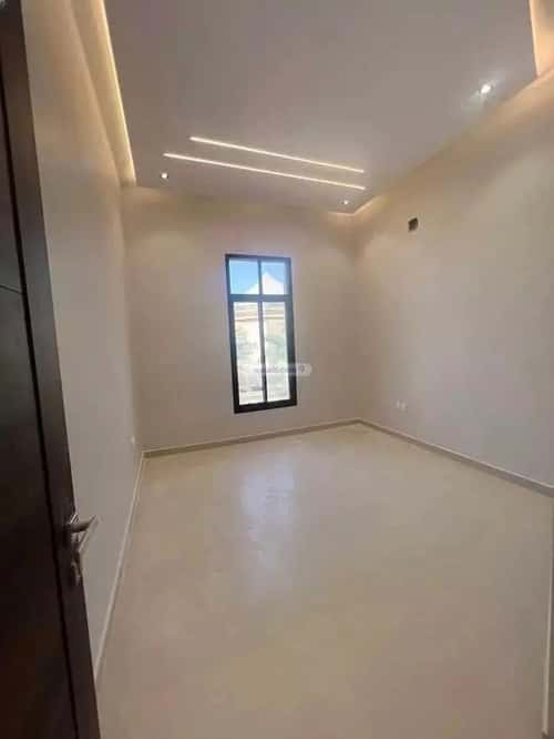 9 bedroom villa in Dhahrat Al Badiah 4