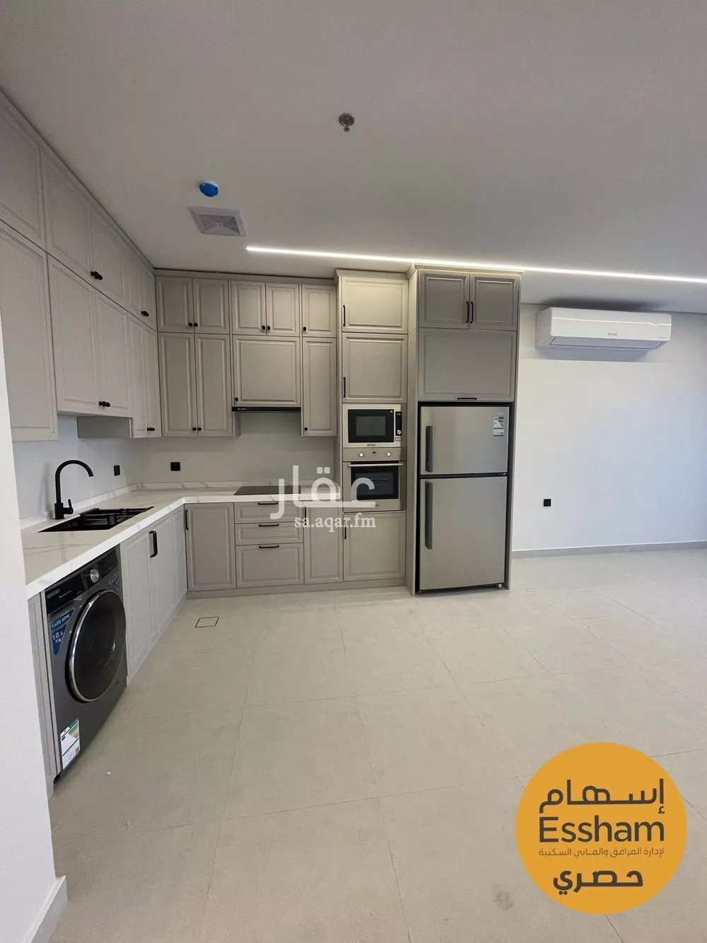 3 bedroom apartment in Al Bahr 3