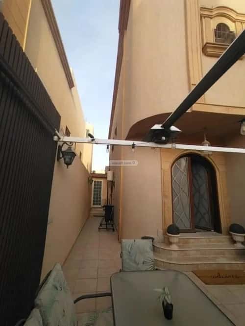 5 bedroom villa in Al Shuhada 9