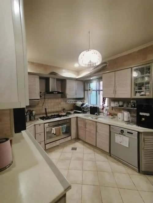 5 bedroom villa in Al Shuhada 12