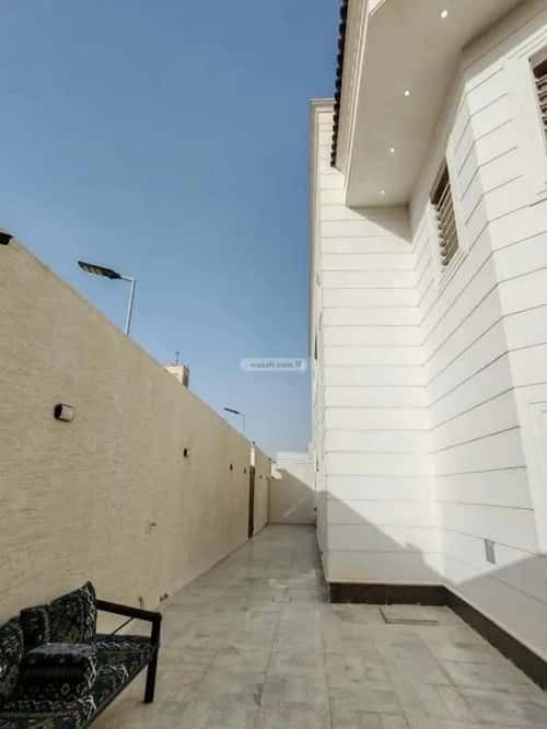 5 bedroom villa in Al Narjis 2