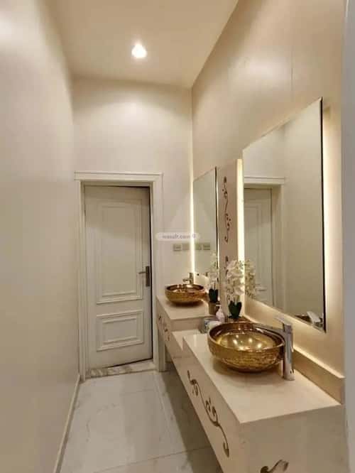 5 bedroom villa in Al Narjis 5