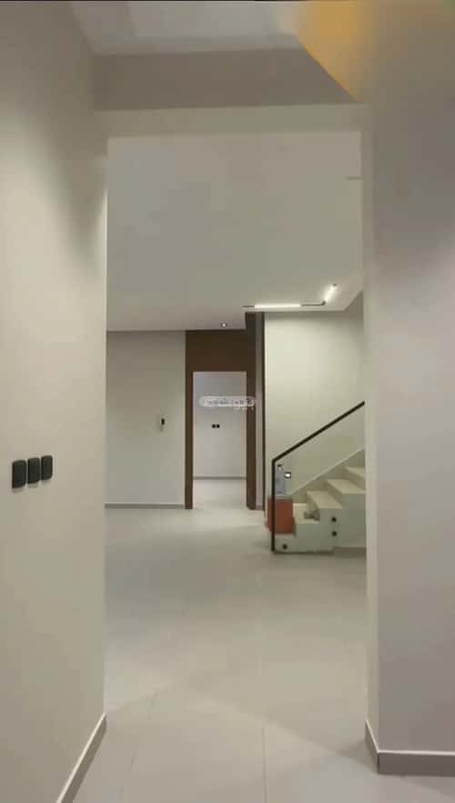 8 bedroom villa in Al Munsiyah 1