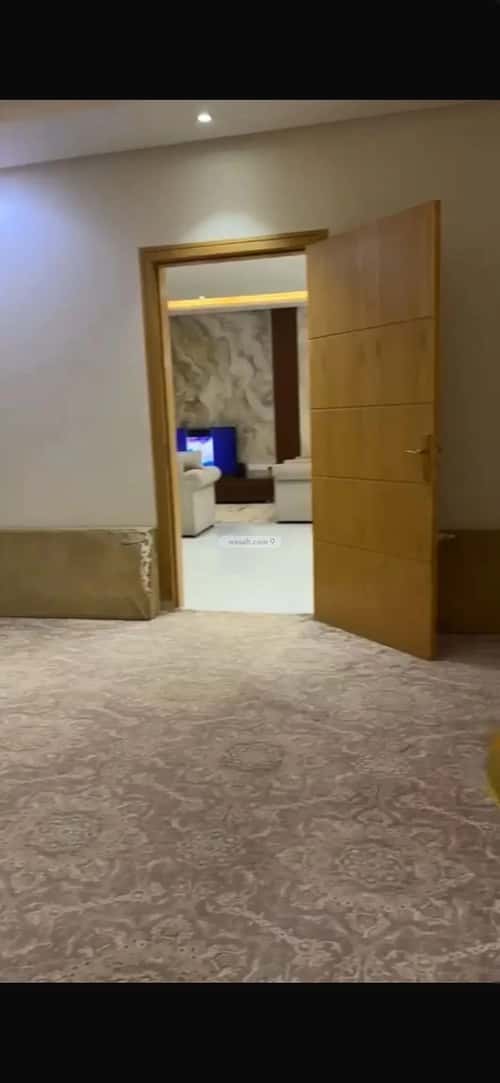 6 bedroom floor in Al Janadriyah 5