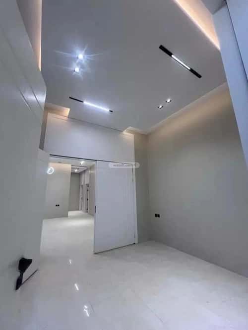 4 bedroom floor in Al Janadriyah 3