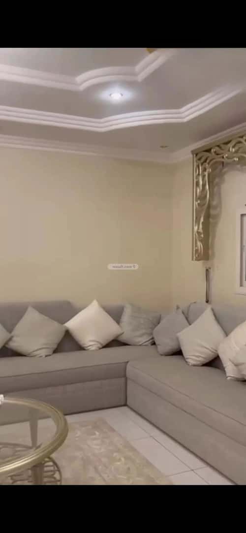 5 bedroom villa in Ishbiliyah 4