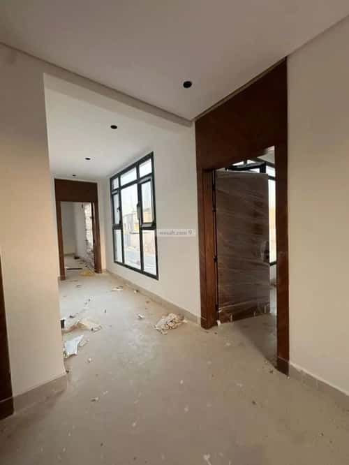 5 bedroom villa in Al Mahdiyyah 2