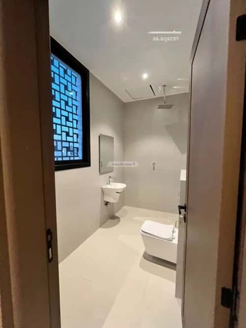 6 bedroom villa in Al Mahdiyyah 2