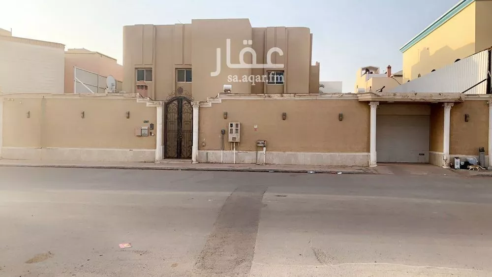840 sqm land in Al Maseef 2
