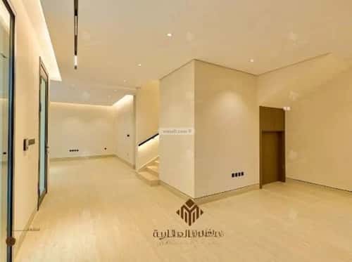 5 bedroom villa in Al Mahdiyyah 3