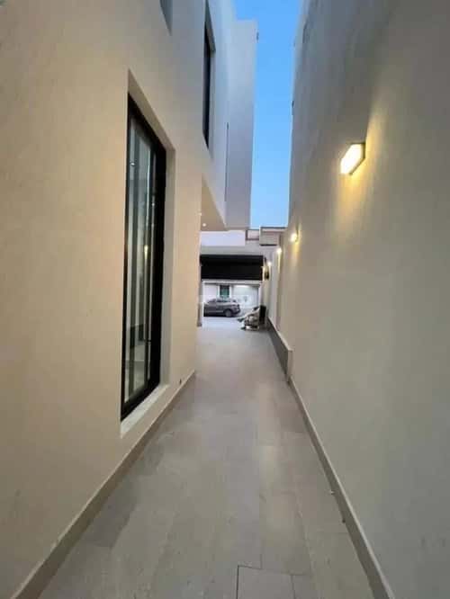 6 bedroom villa in Al Uraija Al Gharbi 4