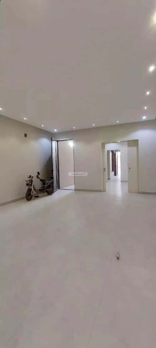5 bedroom floor in Tuwaiq 2