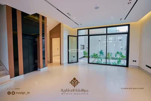 5 bedroom villa in Al Mahdiyyah 4