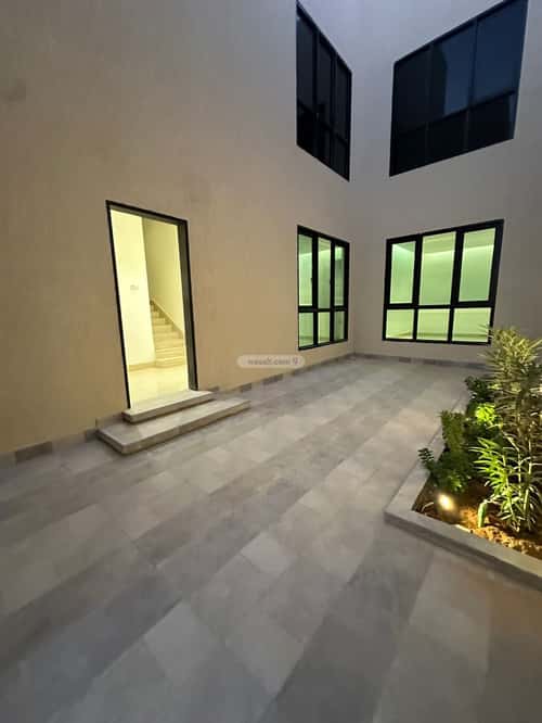 6 bedroom villa in Al Mahdiyyah 3