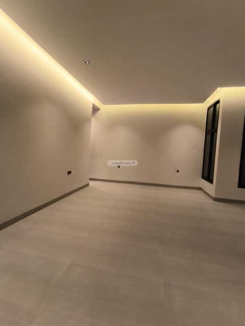 4 bedroom floor in Tuwaiq 1
