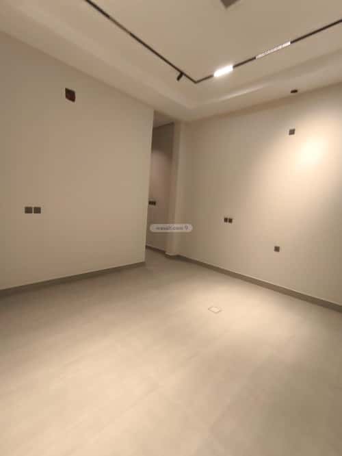 4 bedroom floor in Tuwaiq 9