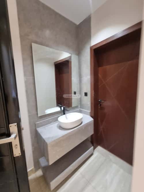 6 bedroom floor in Tuwaiq 2