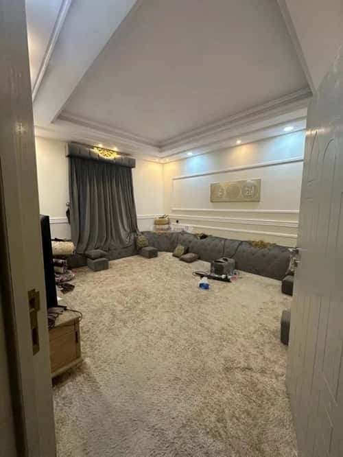 5 bedroom apartment in Dhahrat Laban 7