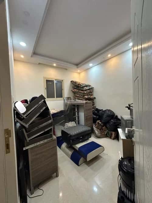 5 bedroom apartment in Dhahrat Laban 5