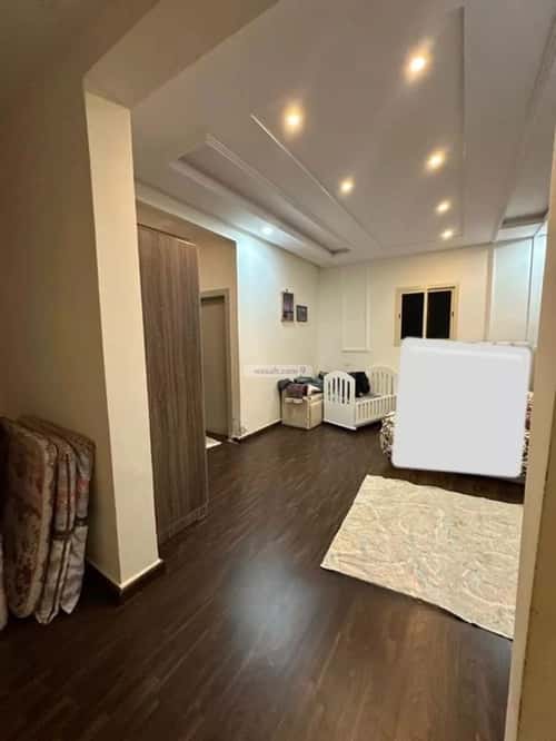 5 bedroom apartment in Dhahrat Laban 10