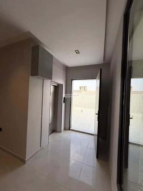 4 bedroom villa in Al Janadriyah 4