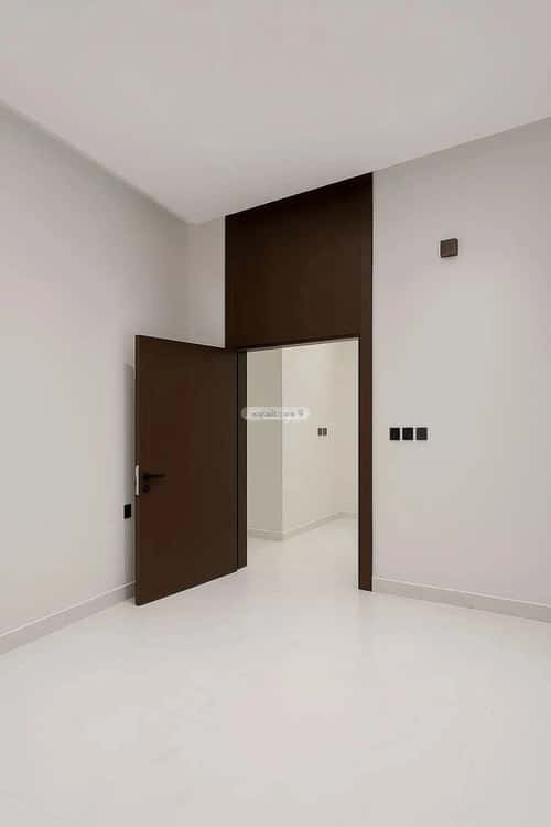 4 bedroom floor in Al Janadriyah 7