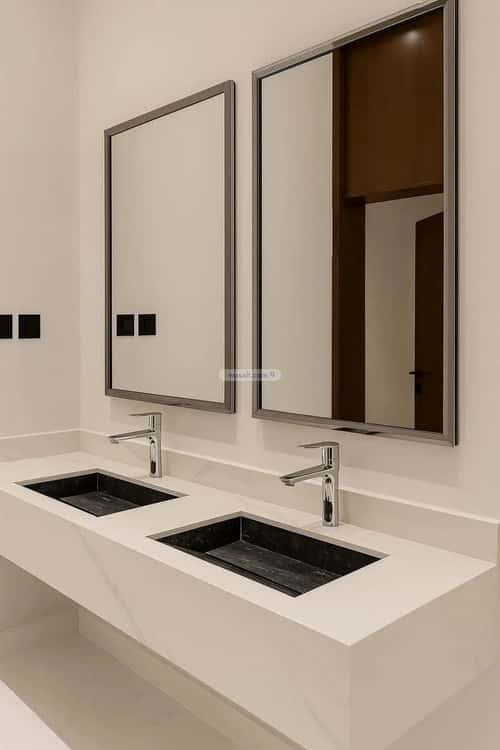 4 bedroom floor in Al Janadriyah 3