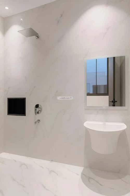 4 bedroom floor in Al Janadriyah 4