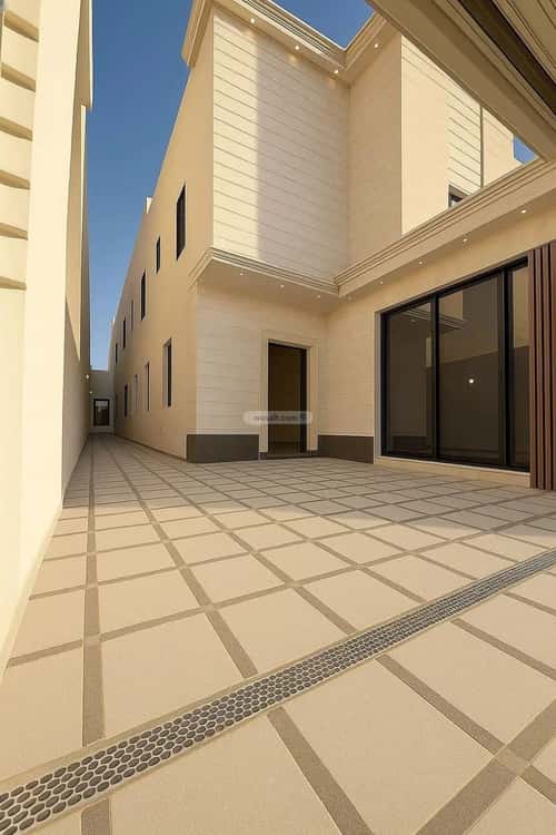 4 bedroom floor in Al Janadriyah 9