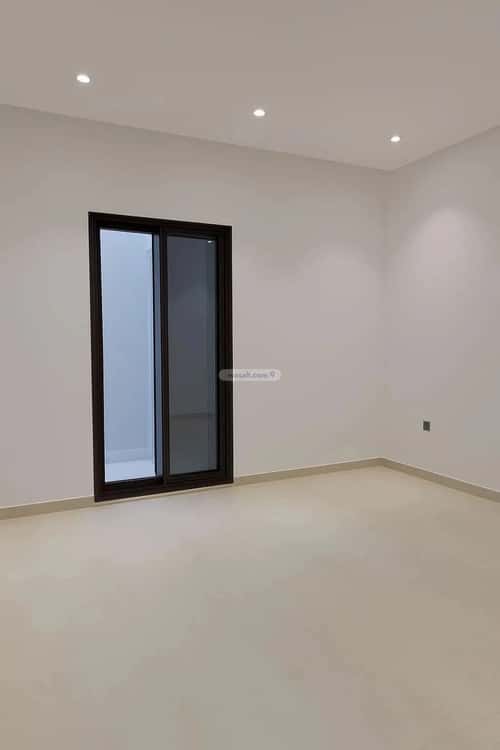 3 bedroom floor in Al Janadriyah 2
