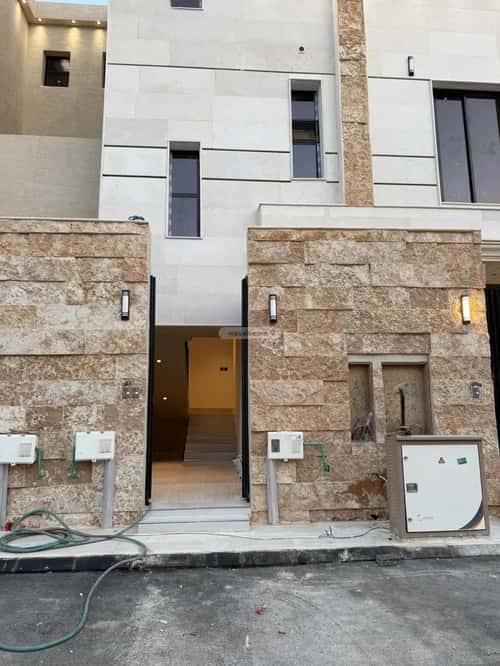 4 bedroom apartment in Al Janadriyah 4