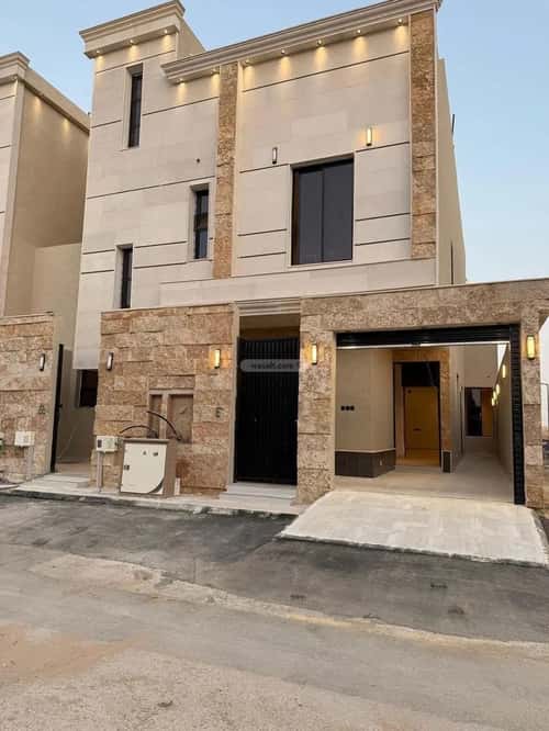 4 bedroom floor in Al Janadriyah 4
