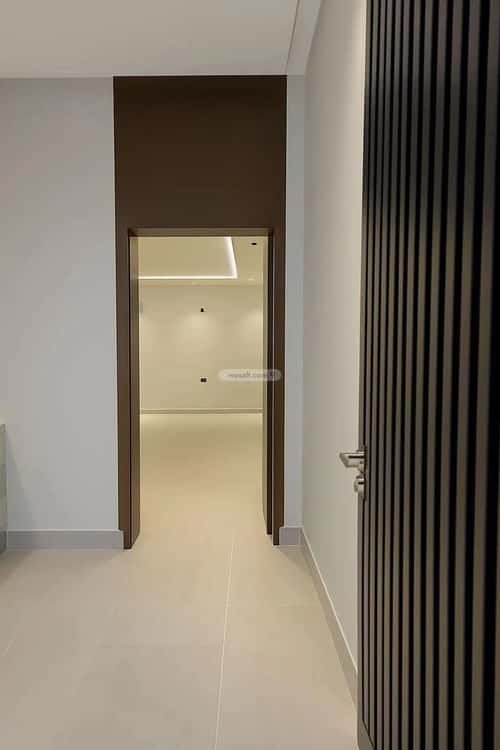 4 bedroom floor in Al Janadriyah 8