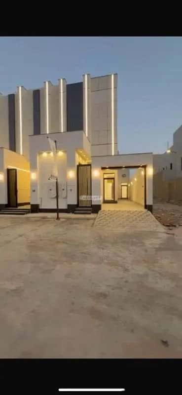 4 bedroom floor in Al Janadriyah 2