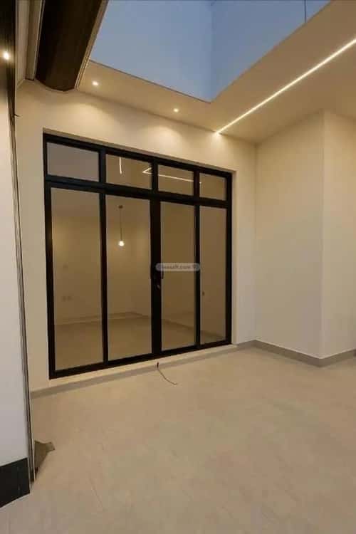 4 bedroom floor in Al Janadriyah 6
