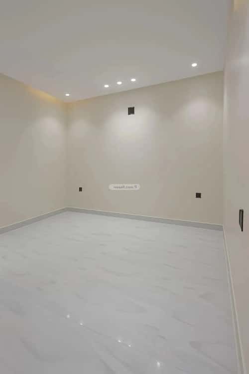 6 bedroom villa in Al Janadriyah 2