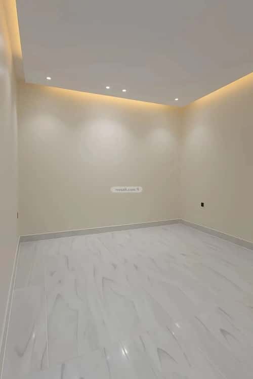 6 bedroom villa in Al Janadriyah 2