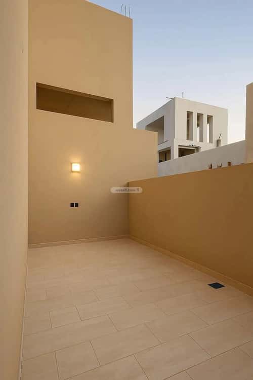 6 bedroom villa in Al Janadriyah 10