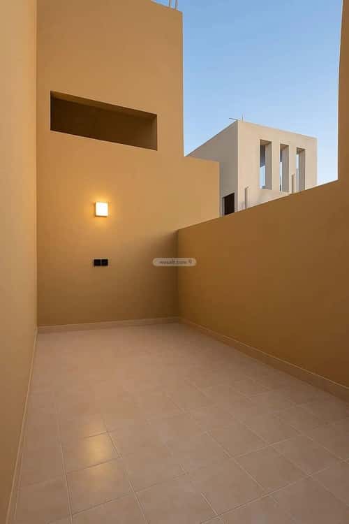 6 bedroom villa in Al Janadriyah 15