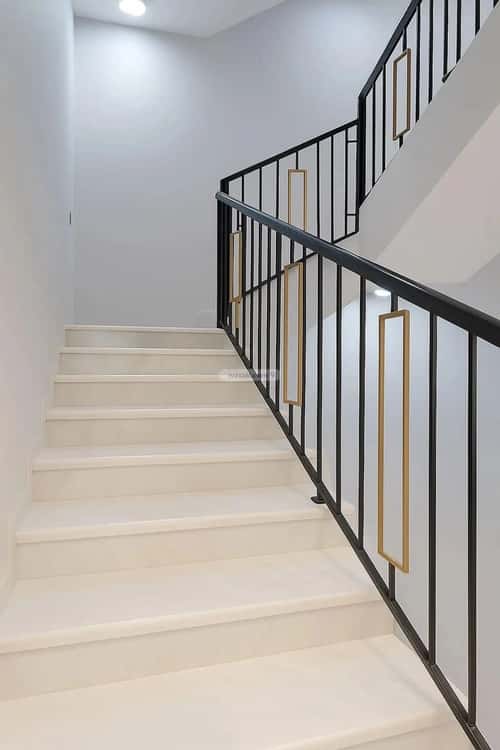 فيلا 4 غرف في الجنادرية 3