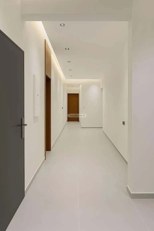 5 bedroom floor in Al Janadriyah 1