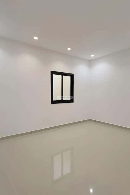 5 bedroom villa in Al Janadriyah 3